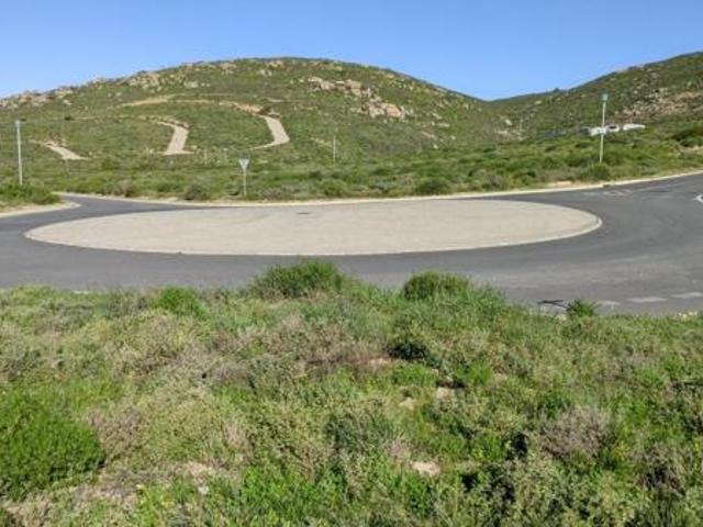 315 m² Land available in St Helena Views