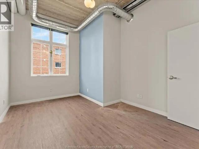 3160 MEADOWBROOK LANE Unit# 204