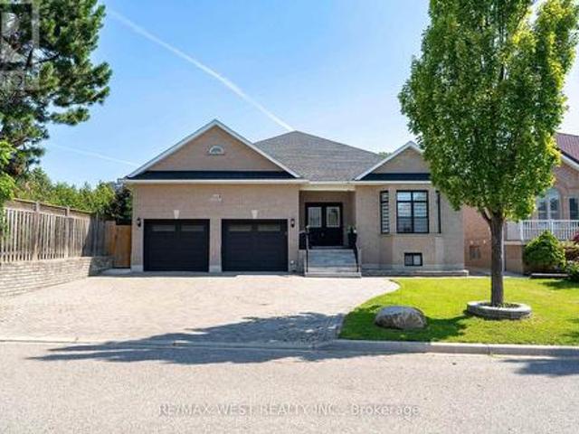 3163 Rolling Stone Court, Mississauga, ON, L5B 4G5 house for sale | Listing ID W13579 | Royal LePage