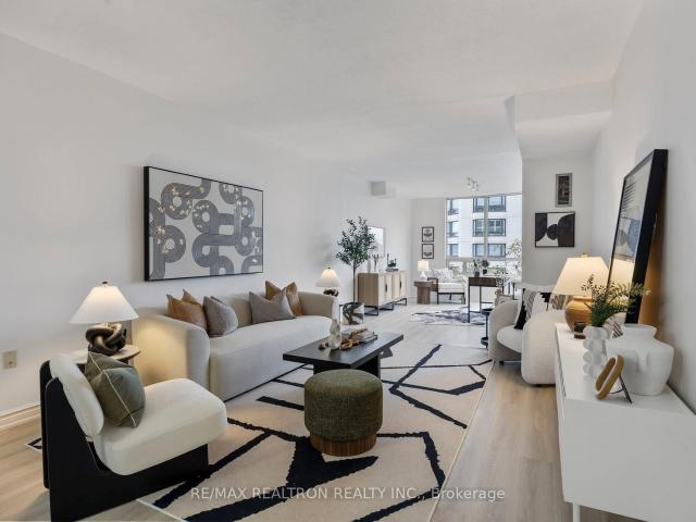 316 333 Clark Avenue W, Thornhill | 2Beds/2Bath, Condo, $749,900 | Condos. Ca