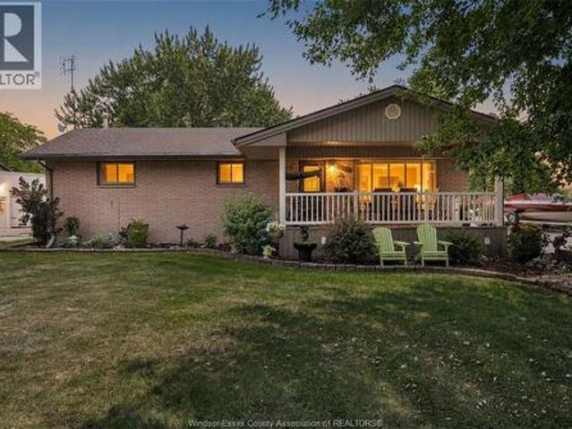316 East Ruscom River Road, St. Joachim, ON, N0R 1S0 house for sale | Listing ID 26020 | Royal LePage