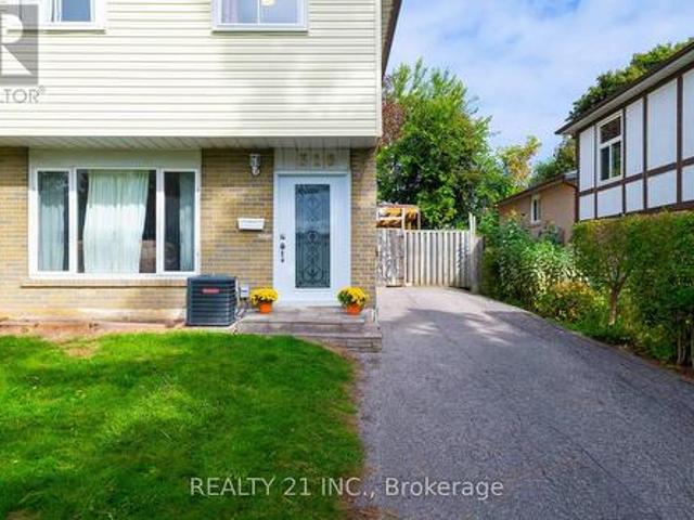 316 Hollyberry Trail, Toronto, ON, M2H 2P4 house for sale | Listing ID C13471 | Royal LePage