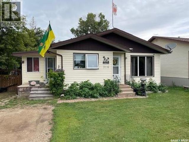 316 Maxfield Street, Stoughton, SK, S0G 4T0 house for sale | Listing ID SK015211 | Royal LePage