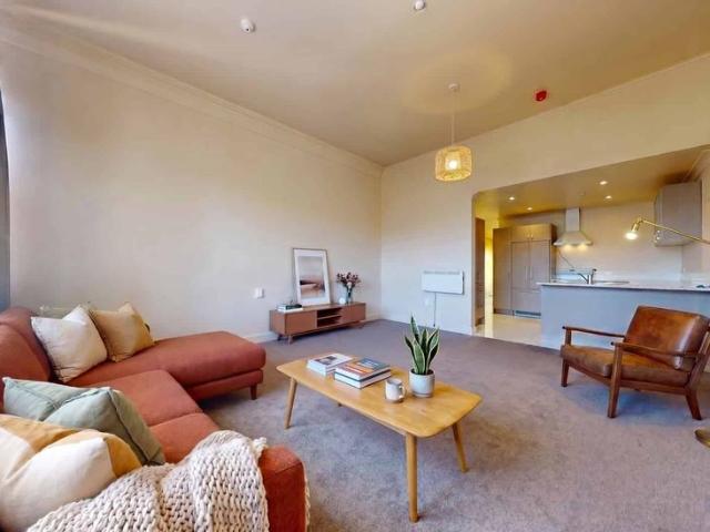 3/171 Victoria Avenue, City Centre