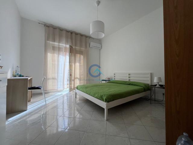 3173 Stanza In appartamento in affitto a Catanzaro Lungomare