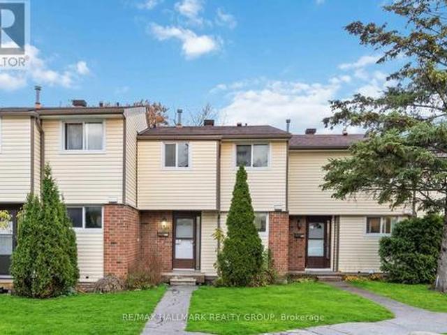 317 1 Palmerston Drive, Ottawa, ON, K1J 8N9 townhouse for sale | Listing ID X11888 | Royal LePage