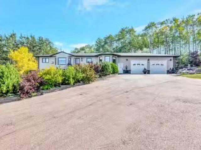 317 6 Avenue, Paradise Hill, SK, S0M 2G0 house for sale Lis.