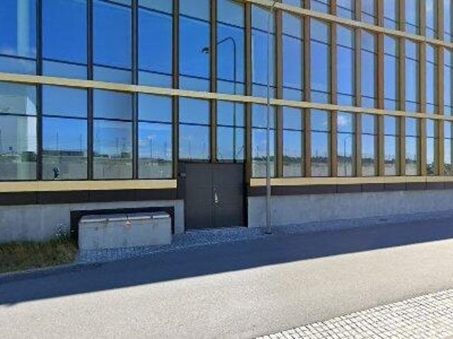 317 m2 kontor uthyres i Västerort