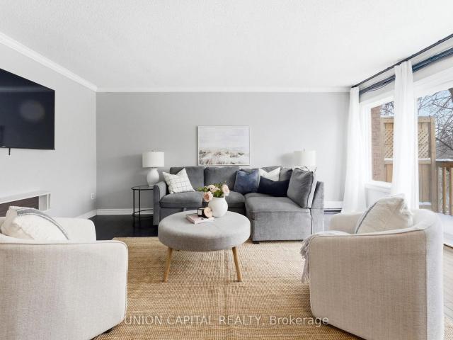 317 Milestone Crescent, Aurora | For Sale @ $599,000 | Condos. Ca