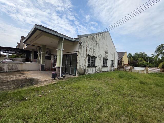 3186sqft Corner Lot Taman Sri Tanjung Semenyih single Storey