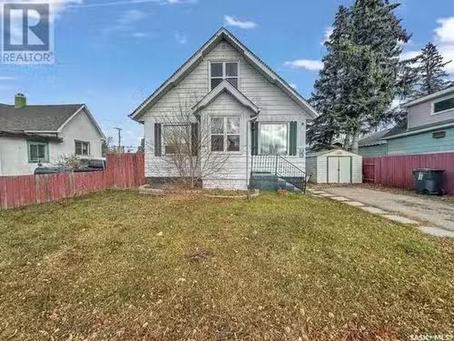 318 4Th Avenue W, Melville, SK, S0A 2P0 house for sale List.