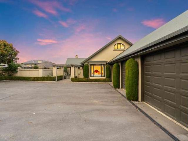 318 Gardiners Road, Harewood, Christchurch City