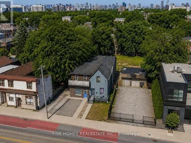 318 Dufferin Street, Toronto, ON, M6K 1Z6 house for sale | Listing ID W13602 | Royal LePage