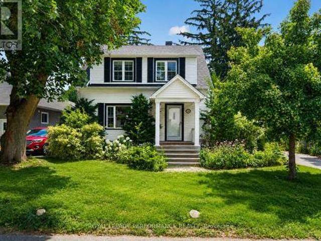 318 Duncairn Avenue, Ottawa, ON, K1Z 7G9 house for sale | Listing ID X13563 | Royal LePage