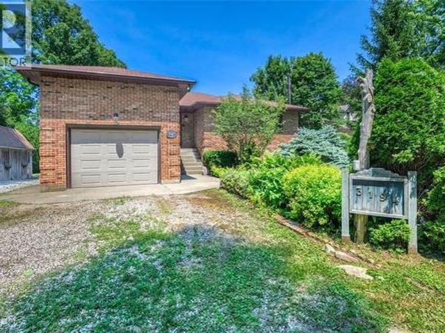 3194 Dana Street, Plympton Wyoming, ON, N0N 1E0 house for sale | Listing ID 26016 | Royal LePage