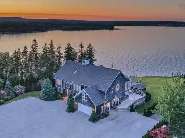 3190 Point Edward Highway, Balls Creek, NS, B2A 4P5 house fo.