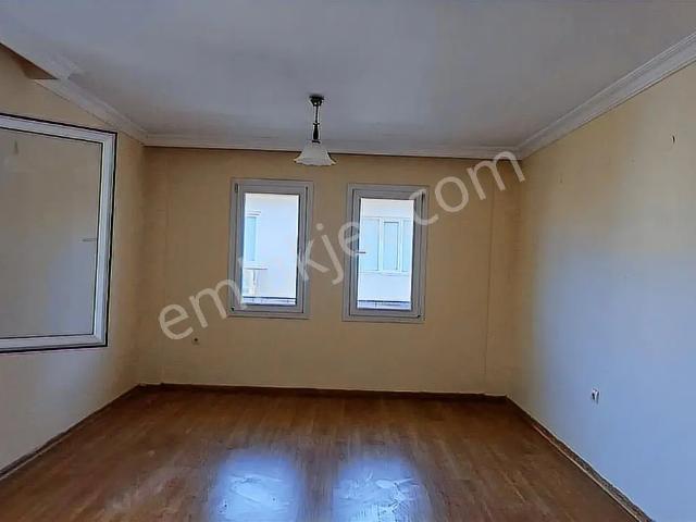 3+1 140m2 3 Balkon Çeşme Merkezde Marinaya 3 Dakika Mesafede