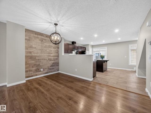 31 180 Street, Edmonton, AB, T6X 0H4 townhouse for sale | Listing ID E4493 | Royal LePage
