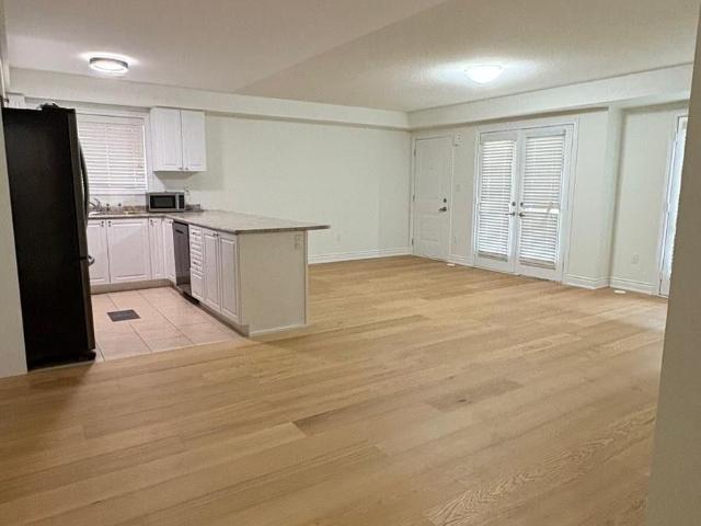 31 200 Veterans Drive S, Brampton | 3Beds/3Bath, Townhouse, $2,600/mo | Condos. Ca