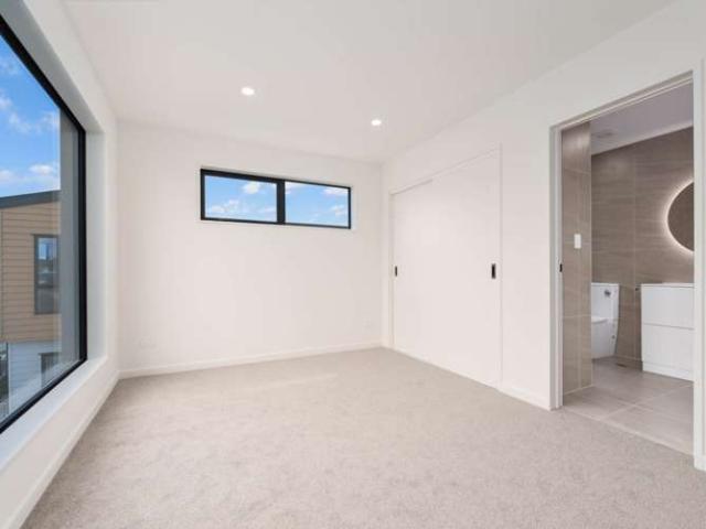 31 Turret Lane, Hobsonville, Waitakere City