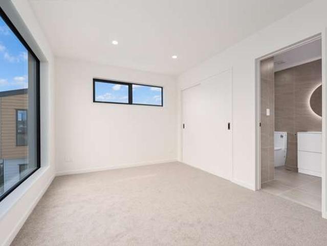 31 Turret Lane, Hobsonville, Waitakere City