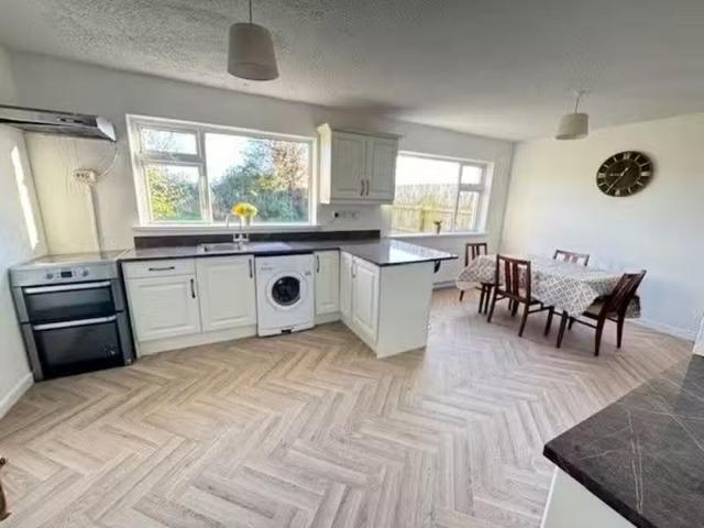 31 Valley Court, Dublin Road, Athlone, Co. Westmeath, N37N5F6.