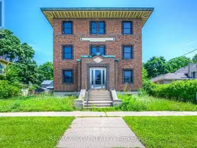 31 Willow Street, Brant, ON, N3L 2K7 investment for sale Li.