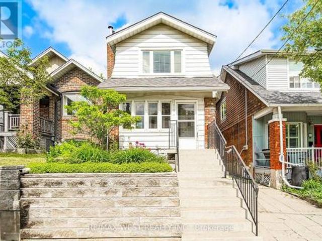 31 Woodmount Avenue, Toronto, ON, M4C 3X6 house for sale | Listing ID E13432 | Royal LePage