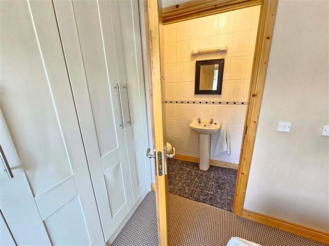 31 Aisling, Shanaway Road, Ennis, Co. Clare DNG O'Sullivan Hurley 4923 MyHome. Ie Residential