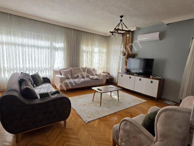 3+1 Bağımsız Salon Ön Cephe 1.kat Merkezi Konumda Satılık Daire Yıldız Emlak'tan