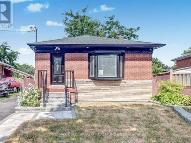 31 Benlight Crescent, Toronto, ON, M1H 1P4 house for sale | Listing ID E12279 | Royal LePage
