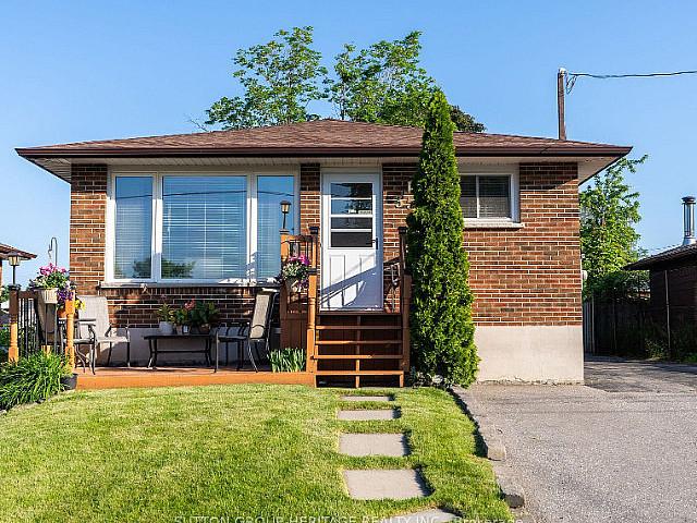 3+1 Bedroom All Brick Bungalow + Sep Entr Fin Bsmnt
