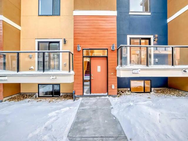 3+1 BEDROOMS FOR LEASE IN SAGEHILL CIRCLE, NW CALGARY