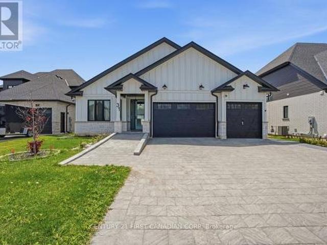 31 Briscoe Crescent, Strathroy Caradoc Se, ON, N6H 0G3 house for sale | Listing ID X13686 | Royal LePage
