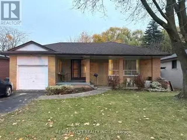 31 Bulbourne Road, Toronto, ON, M9V 3N6 house for sale List.