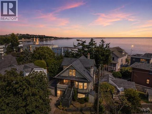 31 Bushby St, Victoria, BC, V8S 1B3 house for sale | Listing ID 1043 | Royal LePage