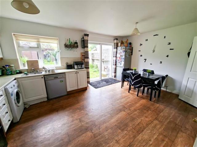 300,000 | 31 Charlotte Grove, Gorey, Wexford Halnon Humphreys Estate Agents 4932 MyHome. Ie Residential