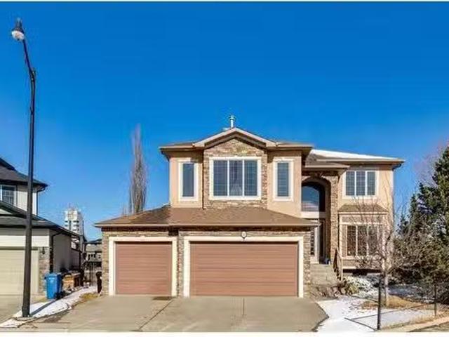 31 Cougarstone Point Sw, Calgary, AB, T3H 4Z3 house for sale.