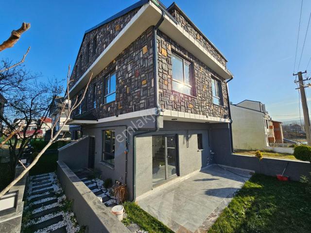 3+1 Denize Yürüme Mesafesinde, Yerden Isıtmalı, Jakuzili Lüks Villa