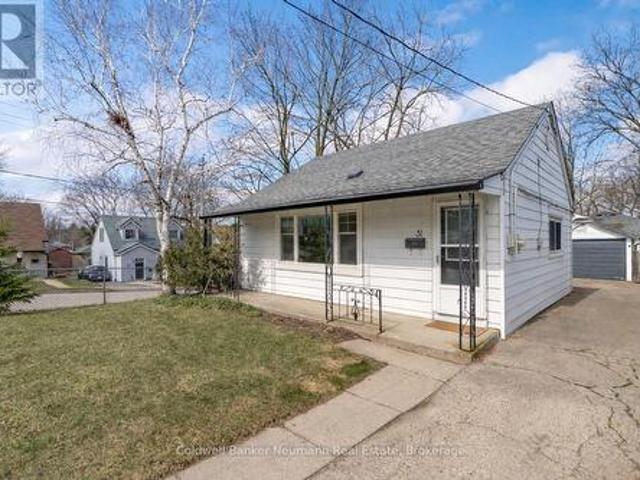 31 Dunkirk Avenue, Guelph St. George'S, ON, N1E 4N7 house for sale | Listing ID X13046 | Royal LePage