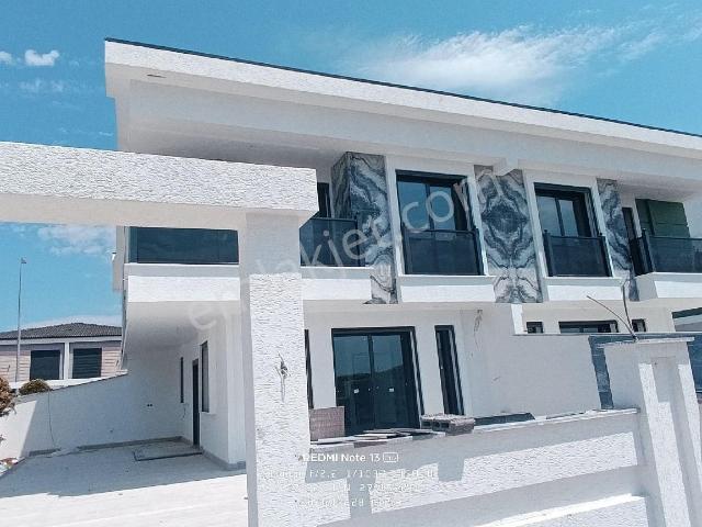 3+1 Efeler Ultra Full Deniz Manzarali