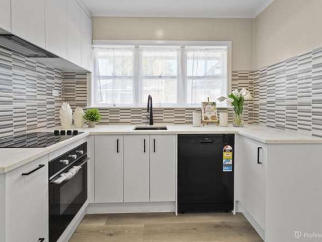 31 Esperanto Road, Papatoetoe, Manukau City
