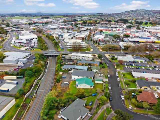 31 Hall Street, Pukekohe, Franklin