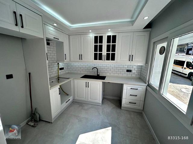 3+1 HATAY PAZARYERİ YAKINI 125M2 ARAKAT FULL YAPILI FIRSAT DAİRE