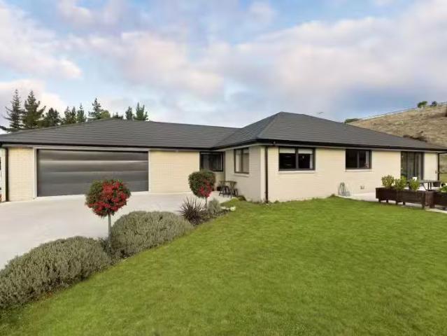 31 Kingfisher Crescent, Albert Town, Wanaka