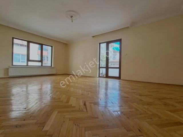3+1 Kiralık Kuşcağız Tarhanlar Cd. Yakını