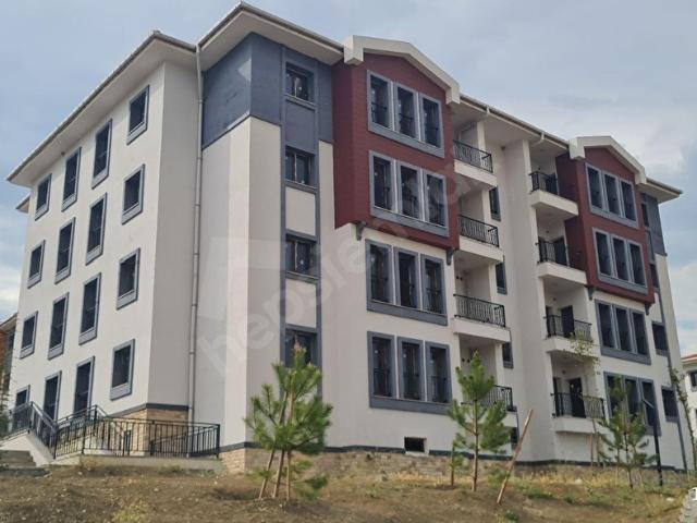 3+1 KÖŞE BAŞI PROJENİN GİRİŞİ ÖNÜ AÇIK SIFIR DAİRE