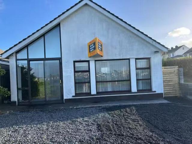 31 Lakeshore Drive, Renmore, Renmore, Co. Galway, H91K4KT is f.