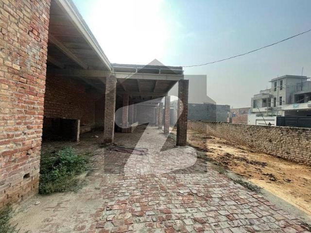 31 Marla Commercial Plot for Sale Bedian Stop, Bedian Road Lahore Prime Location at Bedian Stop Ideal for Warehouse & Commercial Use