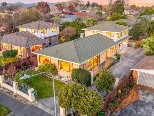 31 Montclare Avenue, Ilam, NZ 8041 House for Sale